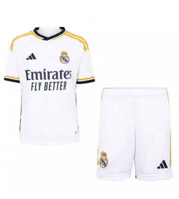 Real Madrid babykläder Hemmatröja barn 2023-24 Korta ärmar (+ Korta byxor)